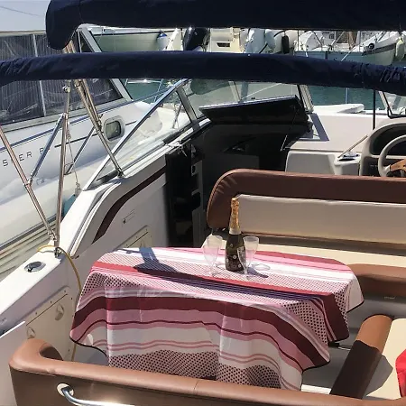 Botel Logement Atypique Golfe De Saint Tropez