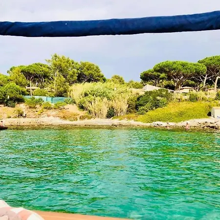 Logement Atypique Golfe De Saint Tropez Botel